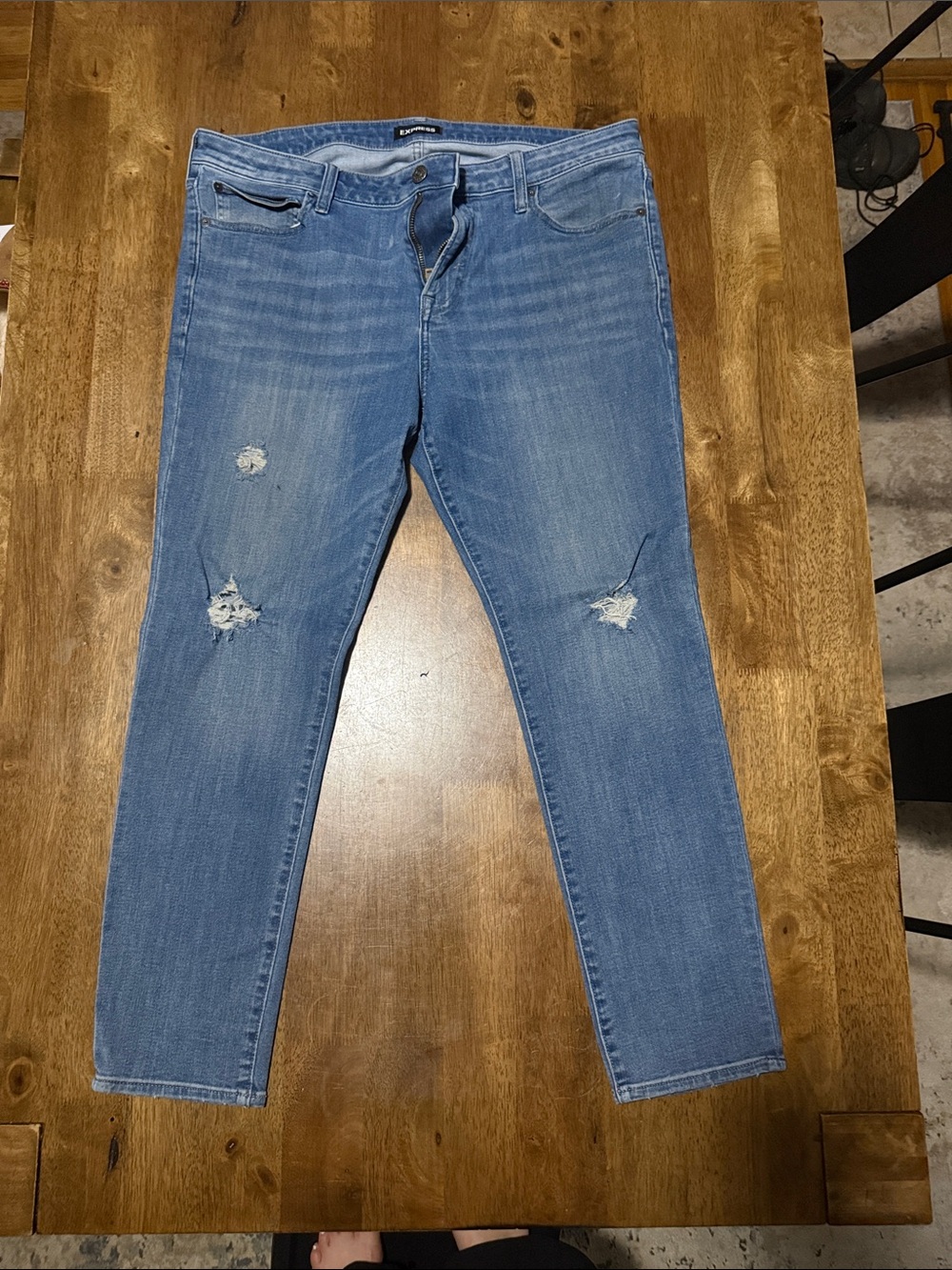 Express Men’s Light Blue Skinny Jeans